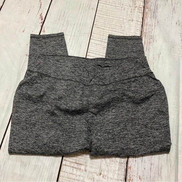 LIVI ACTIVE leggings grey size 26/28 EUC - Picture 3 of 9